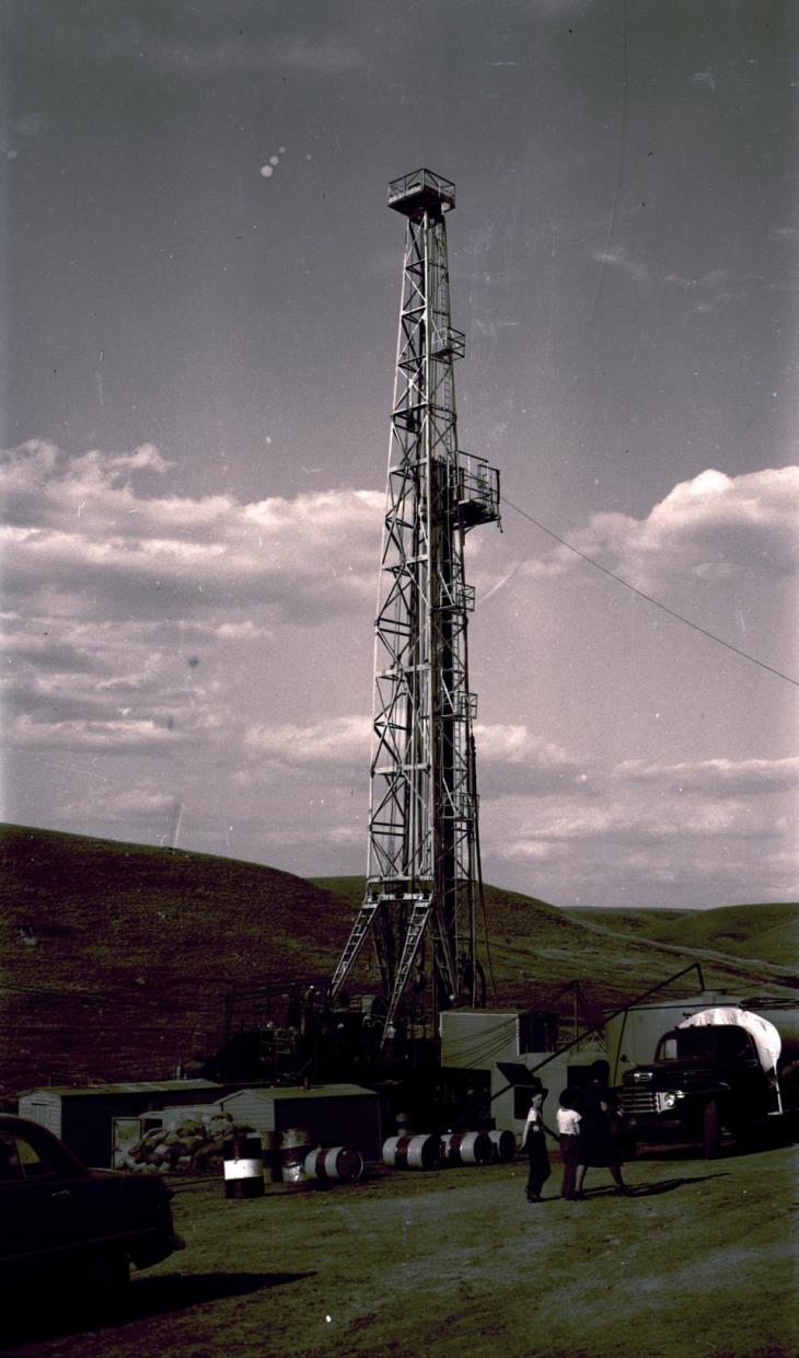 1952 - Discovery of Oil at Fosterton